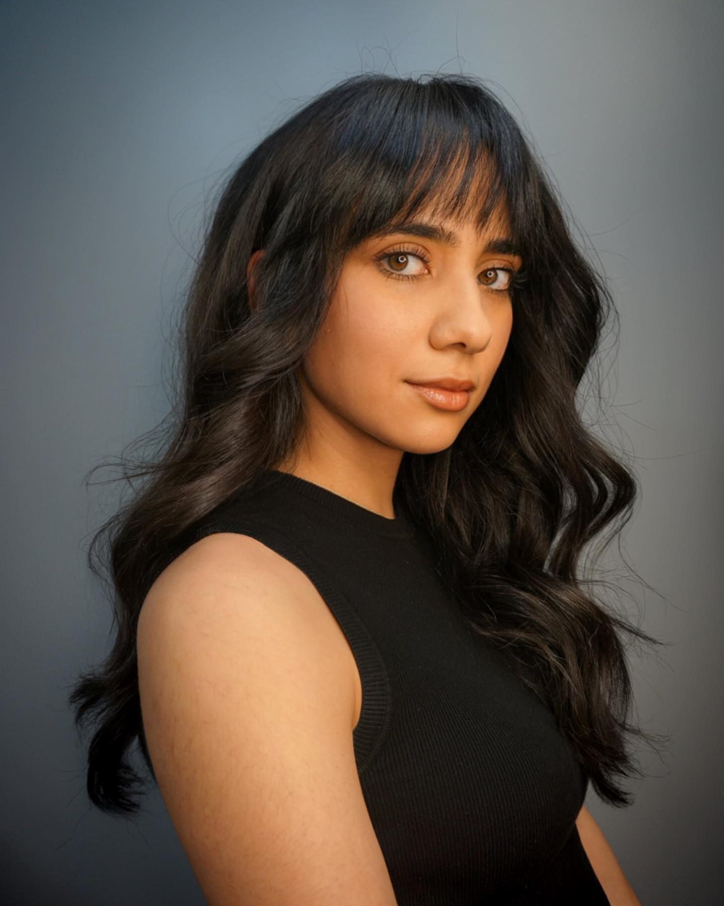 Wavy bob with curtain bangs